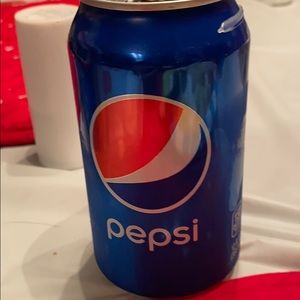 Meet your Posher, Wendy